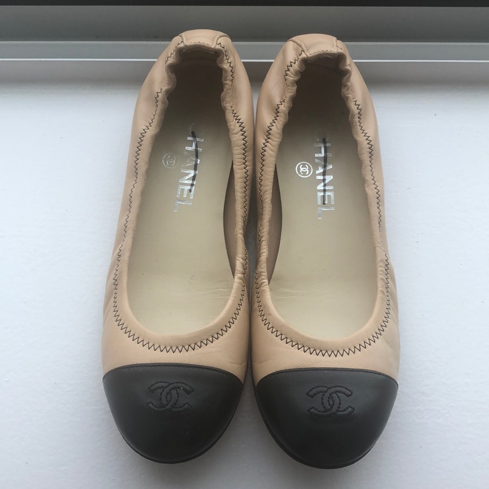 CHANEL ballet flats. Size 37